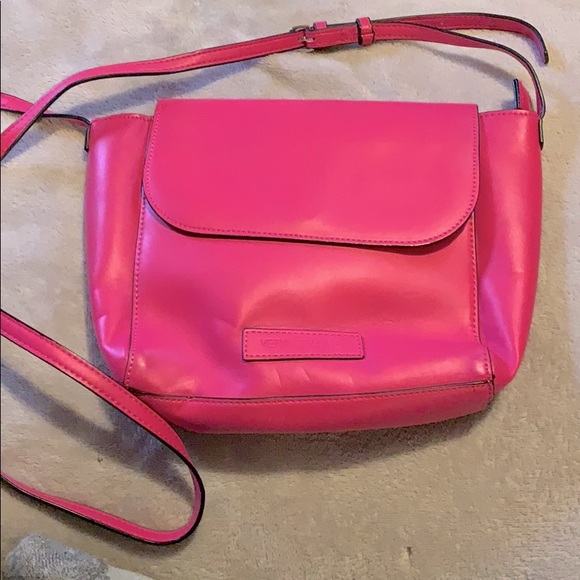 Pink Vera Bradley cross body - Picture 1 of 4